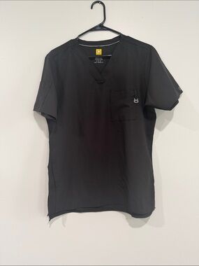 WonderWink Men’s scrub top